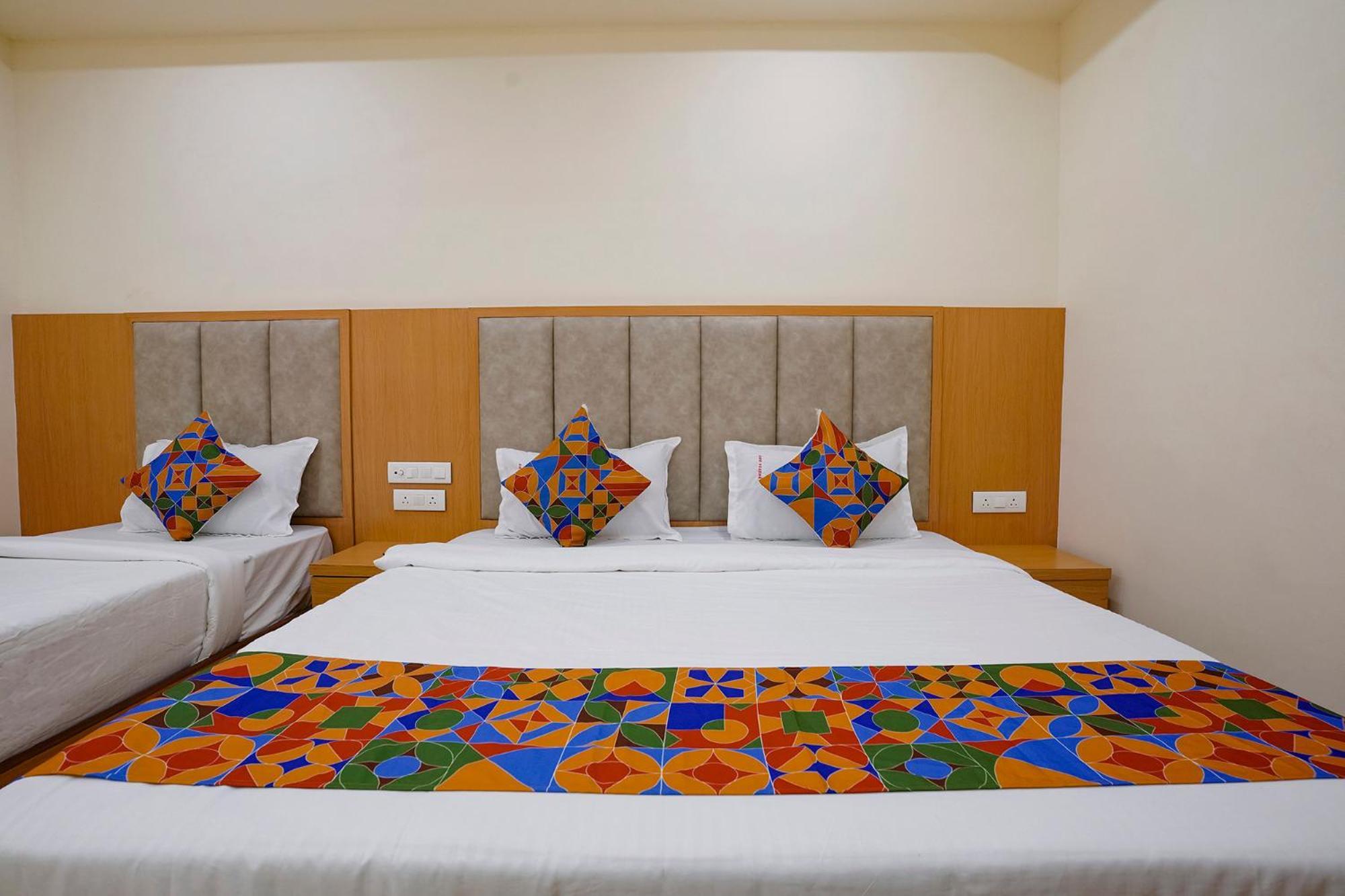 Fabhotel 7 Square - Nr Bkc 뭄바이 외부 사진