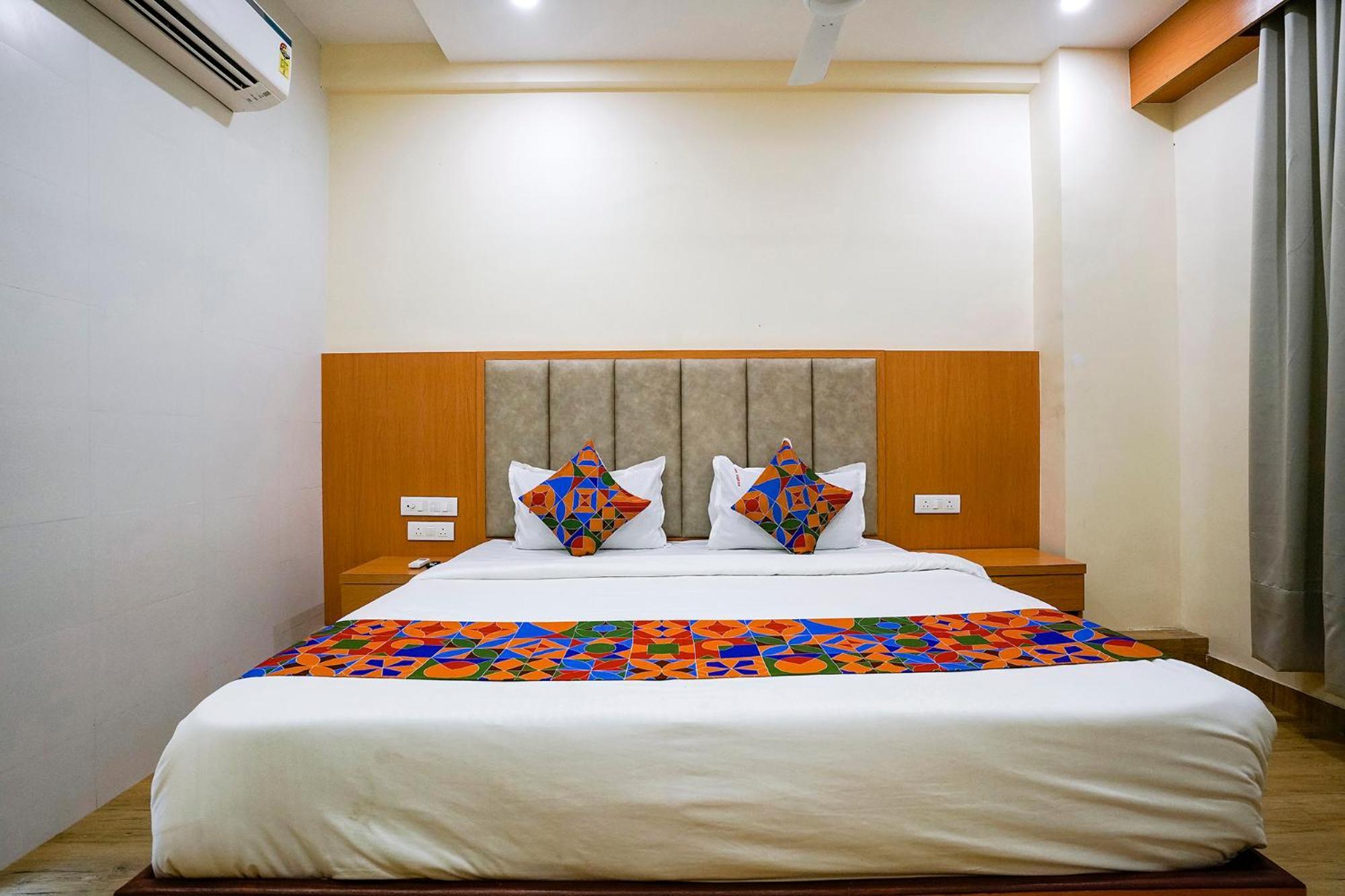 Fabhotel 7 Square - Nr Bkc 뭄바이 외부 사진